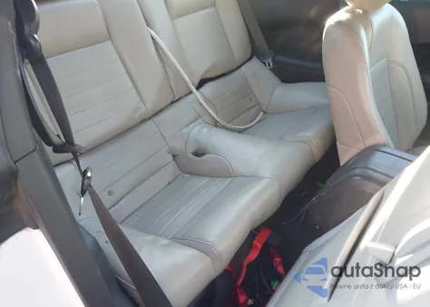 2013 Ford Mustang V6 Premium z USA, uszkodzony, nr VIN 1ZVBP8AM5D5230143